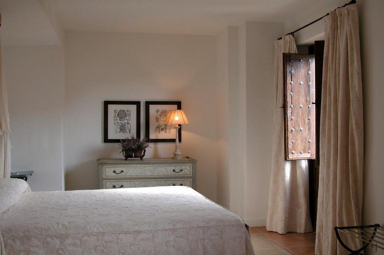 Hotel Puerta De La Luna Baeza Room photo